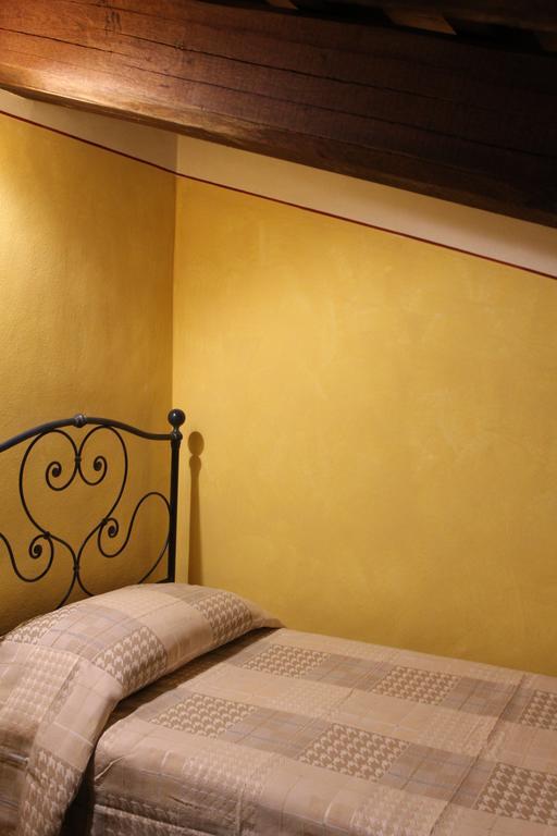 Agriturismo Casale La Palombara Cerreto di Spoleto Zimmer foto